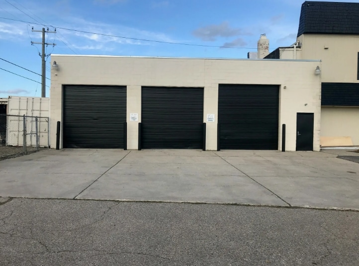 More Photos Of 410 W Jefferson Ave, Trenton Light Distribution For Sale