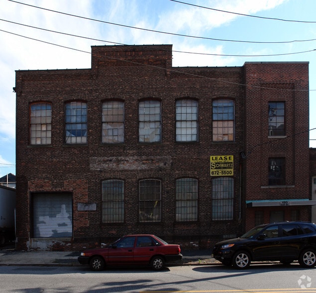 More Photos Of 120 Coit St, Irvington Manufacturing For Lease