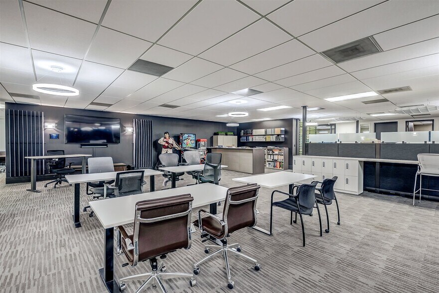 More Photos Of 6120 Greenwood Plaza Blvd, Greenwood Village Office For Sale