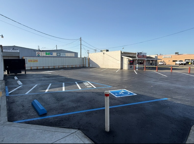 More Photos Of 107 W Pacheco Blvd, Los Banos Restaurant For Sale