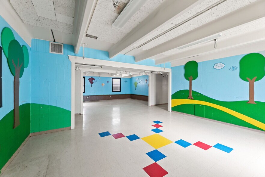 More Photos Of 120 David Wade Dr, Victoria Rehabilitation Center For Sale