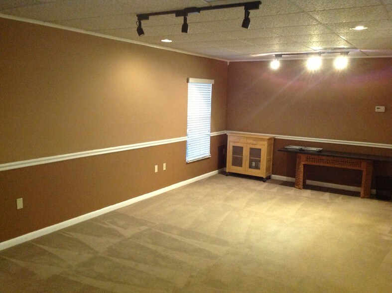 More Photos Of 221 S Ocean Dr, Fort Pierce Office For Lease