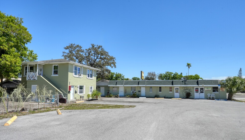 More Photos Of 1548 S Missouri Ave, Clearwater Apartments For Sale