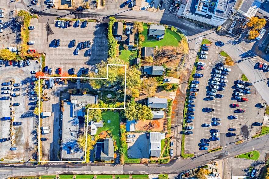 More Photos Of 11 Bridge St, Sag Harbor Freestanding For Lease