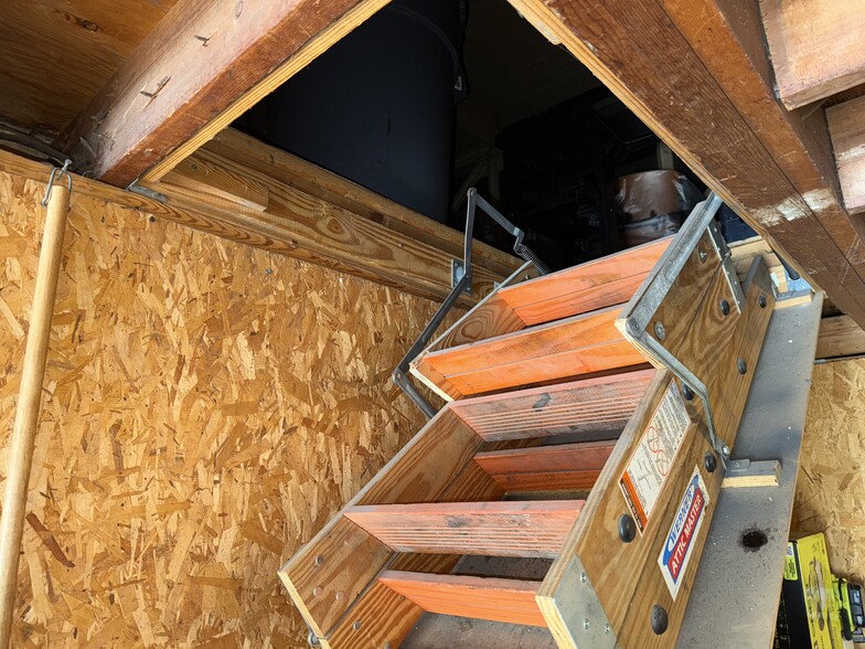 More Photos Of 517-523 W 9 Mile Rd, Ferndale Flex For Sale