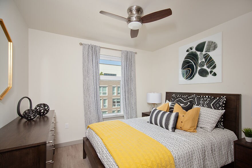 More Photos Of 520 Terry Ave, Seattle Apartments For Lease