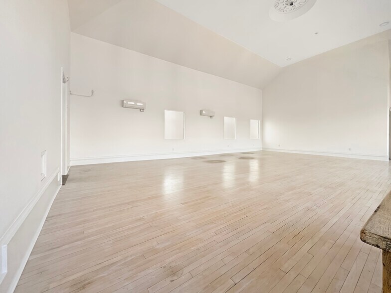 More Photos Of 70-80 State St, Newburyport Storefront Retail Office For Lease