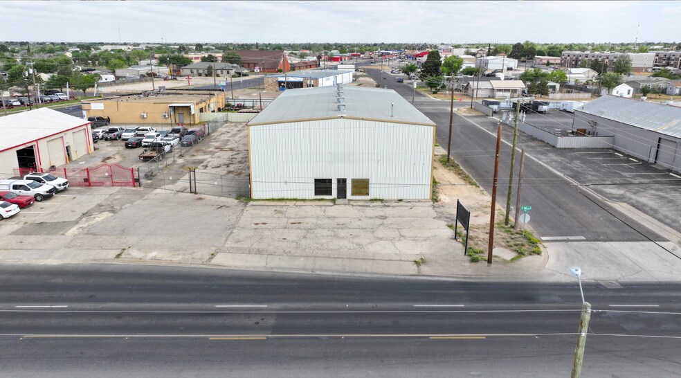 More Photos Of 1900 W 2nd St, Odessa Industrial For Lease
