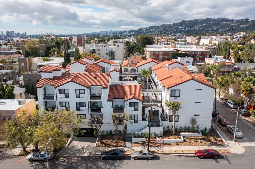 More Photos Of 1318 N Mansfield Ave, Los Angeles Apartments For Sale