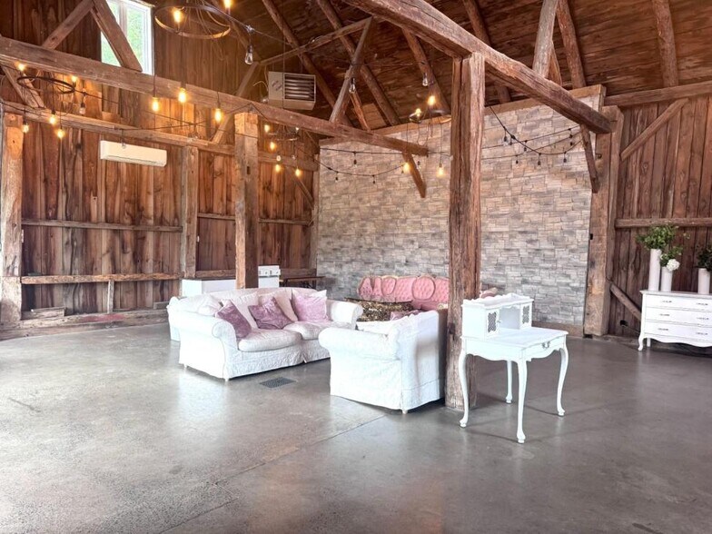 More Photos Of 153-155 Rang Sainte-Sophie, Oka Winery Vineyard For Sale