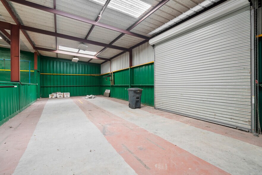 More Photos Of 8808 County Road 1458, Taft Flex For Sale