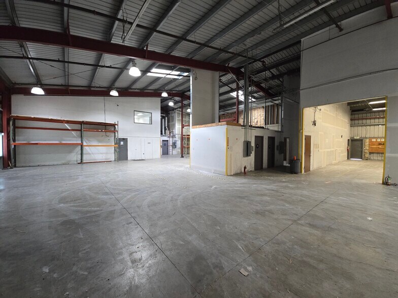 More Photos Of 8475 Forest St, Gilroy Warehouse For Lease