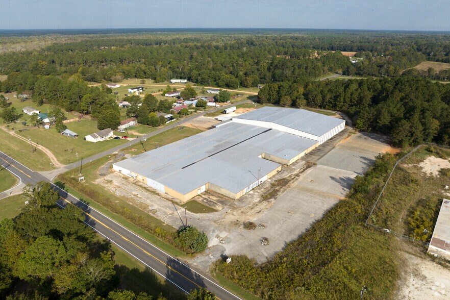 More Photos Of 25389 Blakely Rd, Arlington Warehouse For Lease
