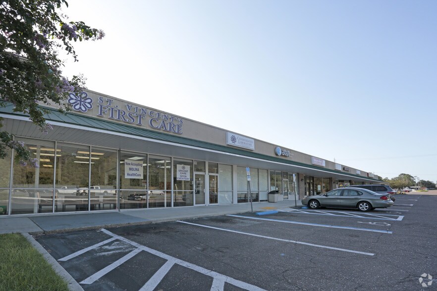 More Photos Of 5501-5541 Roosevelt Blvd, Jacksonville General Retail For Lease