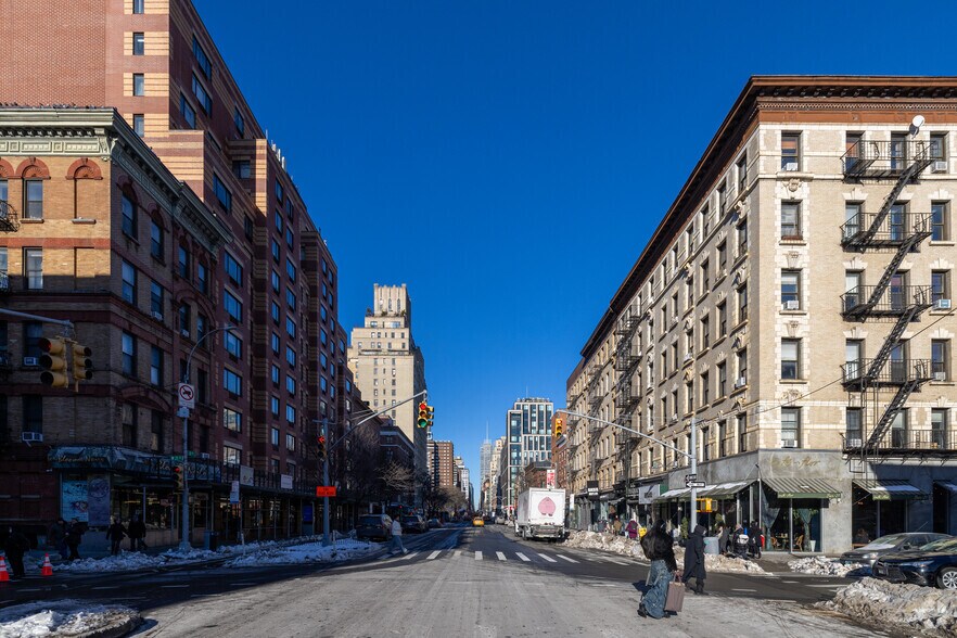 More Photos Of 216-222 Eighth Ave, New York Apartments For Lease