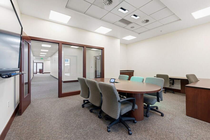 More Photos Of 180 N University Ave, Provo Office For Sale