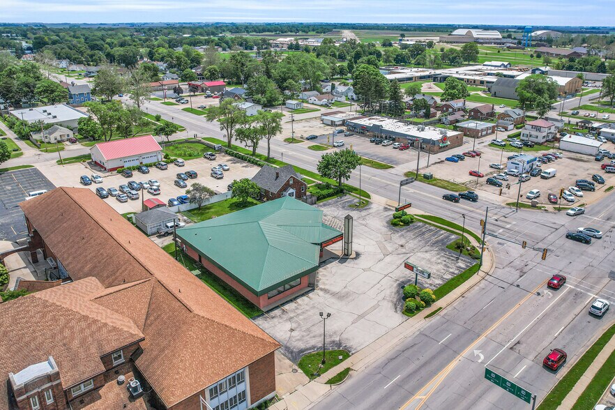 More Photos Of 301 E Champaign Ave, Rantoul Freestanding For Lease