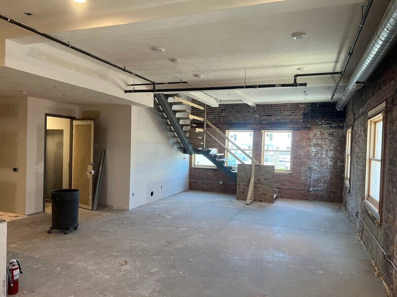 More Photos Of 1040 O St, Lincoln Office For Sale