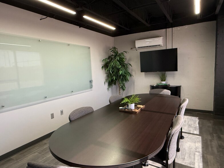 More Photos Of 6055 Airline Rd, Arlington Warehouse For Sale