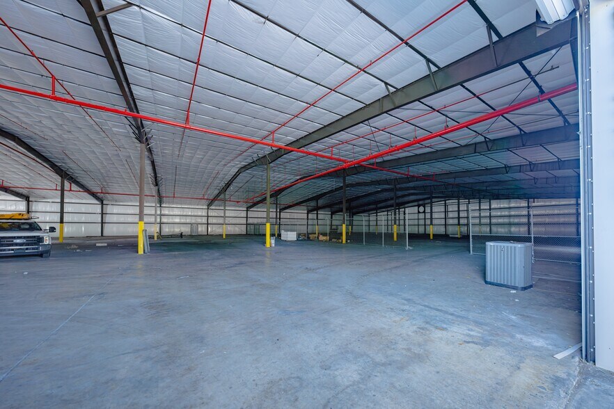 More Photos Of 198 Lock Rd, Deerfield Beach Warehouse For Lease