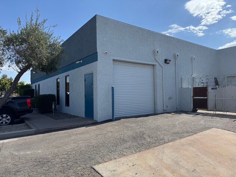 More Photos Of 916 E Impala Ave, Mesa Unknown For Lease