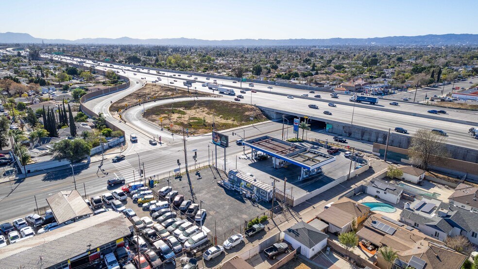 More Photos Of 13243 Osborne St, Arleta Land For Lease