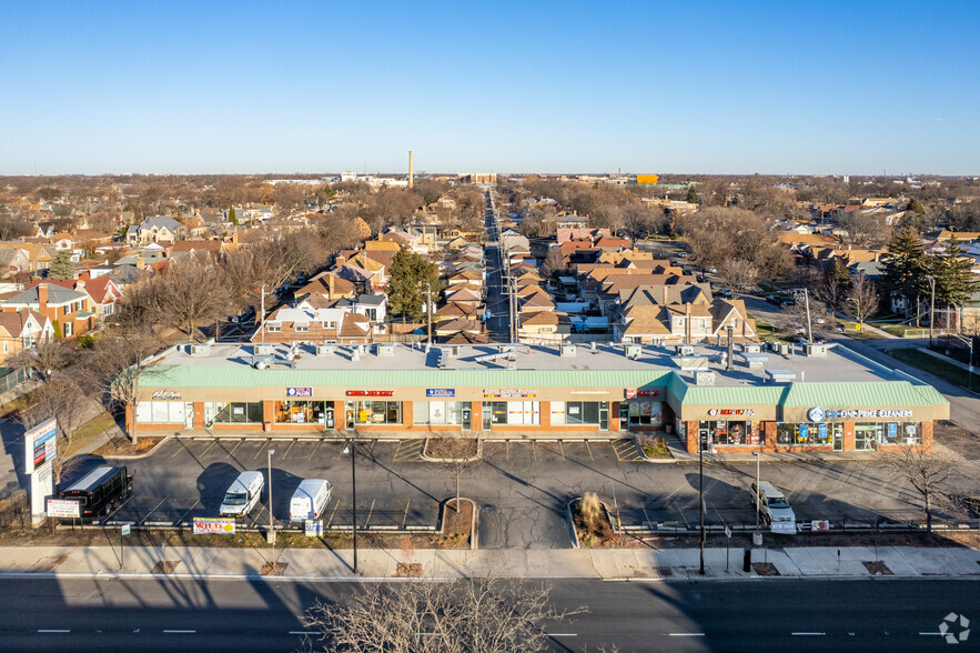 Primary Photo Of 6600-6624 W North Ave, Chicago General Retail For Lease