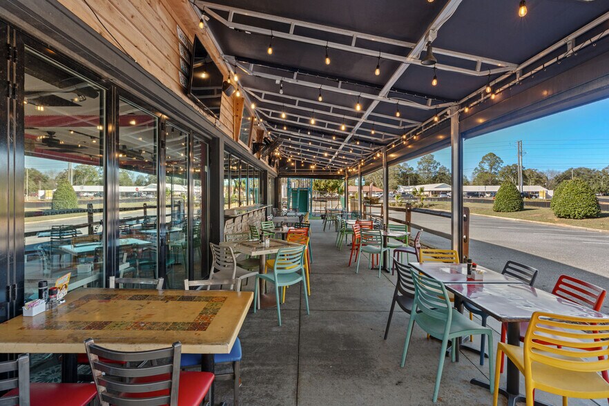 More Photos Of 1025 Industrial Dr, Crestview General Retail For Sale