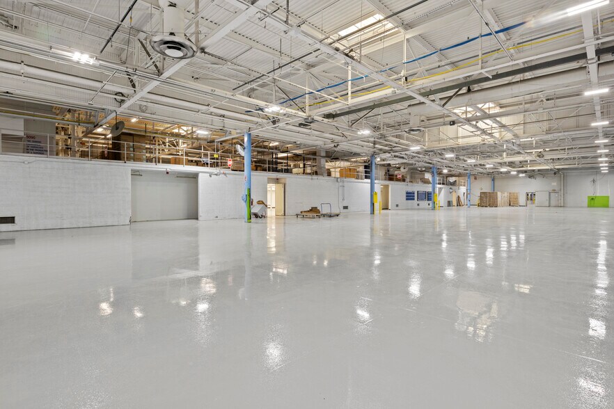 More Photos Of 700 Resende Rd, Webster Unknown For Lease