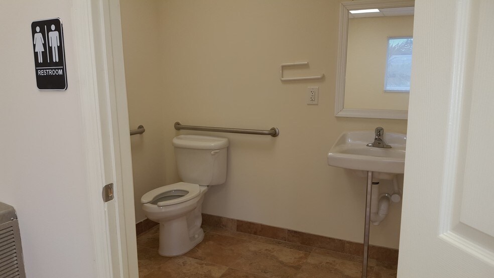 More Photos Of 2755 Vista Pky, West Palm Beach Coworking Space