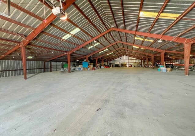 More Photos Of 36 Ave S East St, Williston Warehouse For Sale