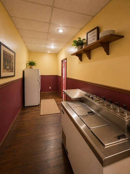 More Photos Of 150 Rockdale Rd, Follansbee Storefront For Lease