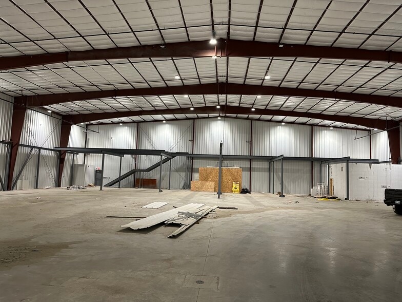 More Photos Of 1201 E Houston St, Broken Arrow Refrigeration Cold Storage For Sale