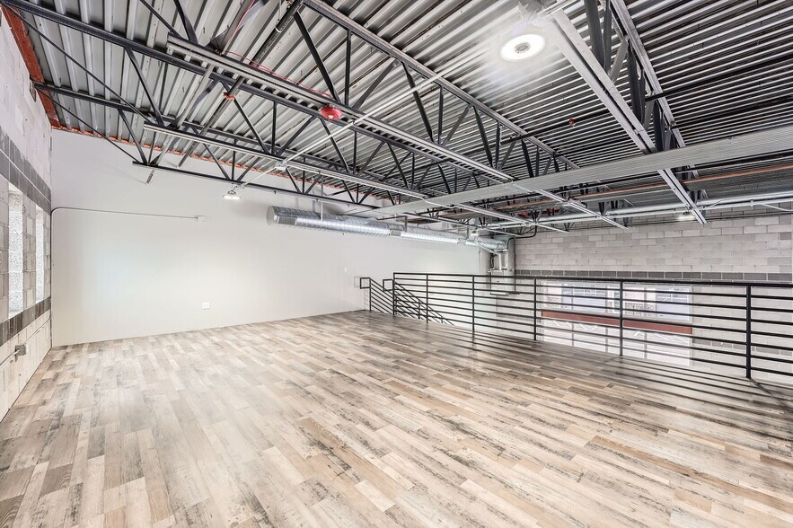 More Photos Of 10262 Dransfeldt Rd, Parker Light Distribution For Sale