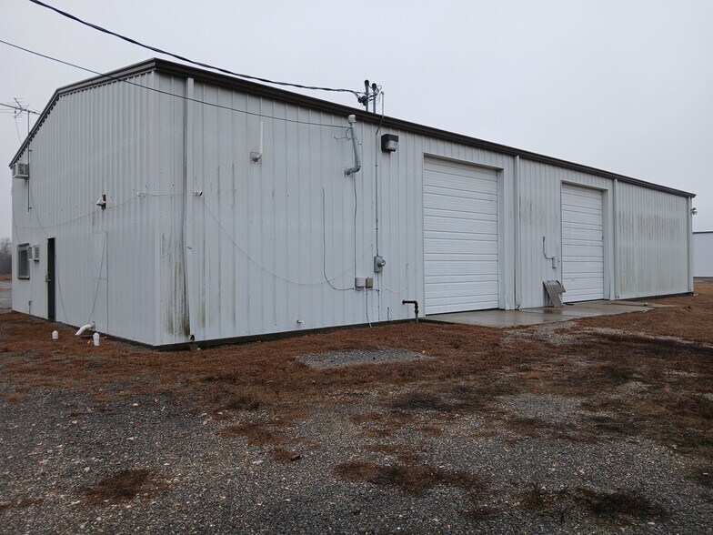 More Photos Of 307 NW 5th St, Pryor Industrial For Sale