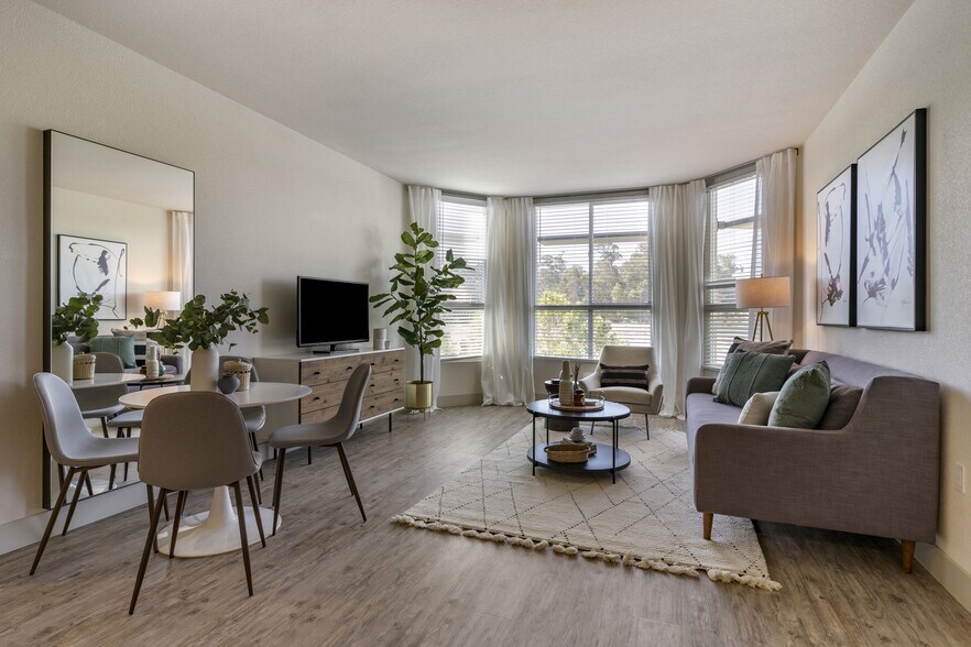 More Photos Of 1375-1411 Sycamore Ave, Hercules Unknown For Lease