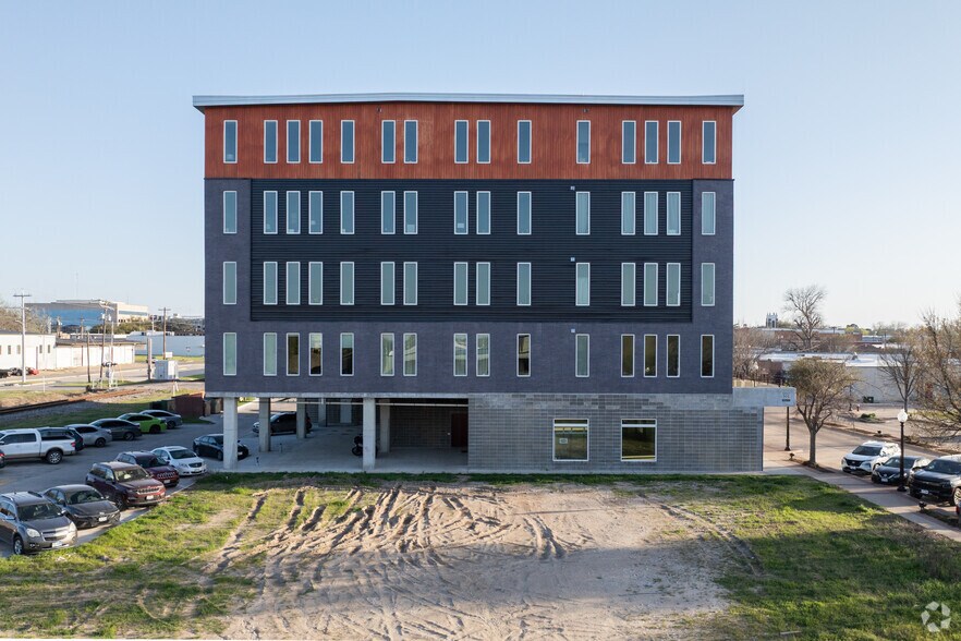 More Photos Of 501 N Main St, Bryan Apartments For Lease