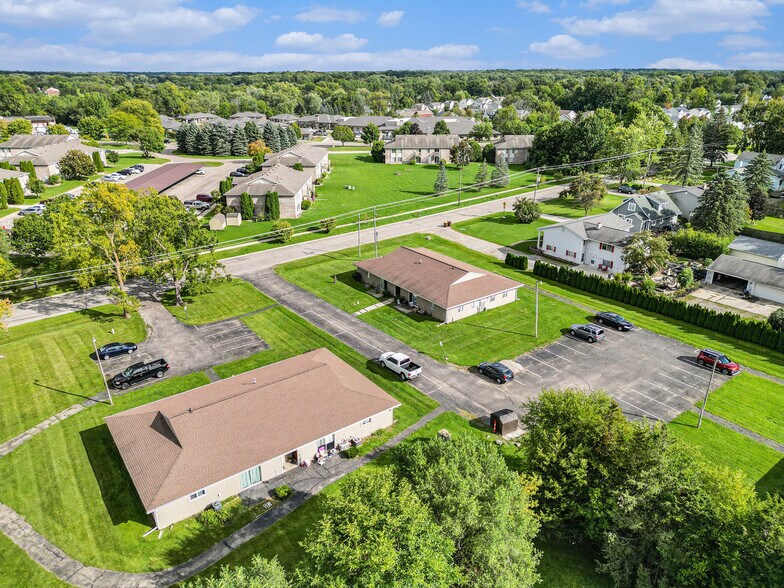 More Photos Of 700-710 S Dewitt Dr, Dewitt Apartments For Sale