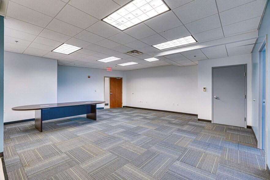 More Photos Of 1984 Isaac Newton Sq W, Reston Office For Lease