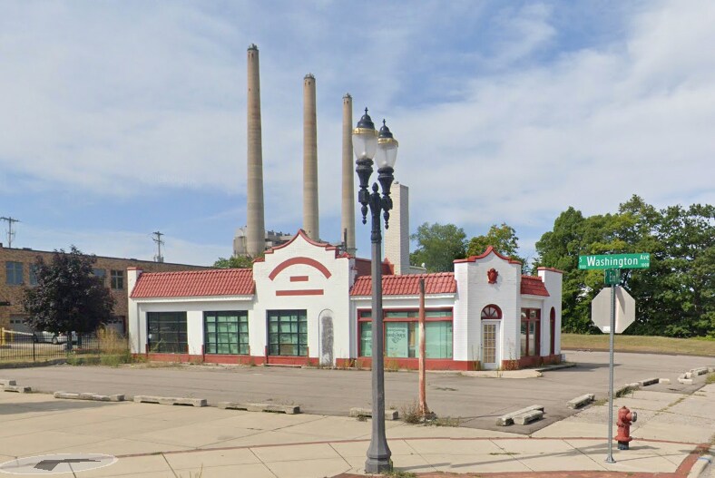 More Photos Of 1102 S Washington Ave, Lansing Freestanding For Lease