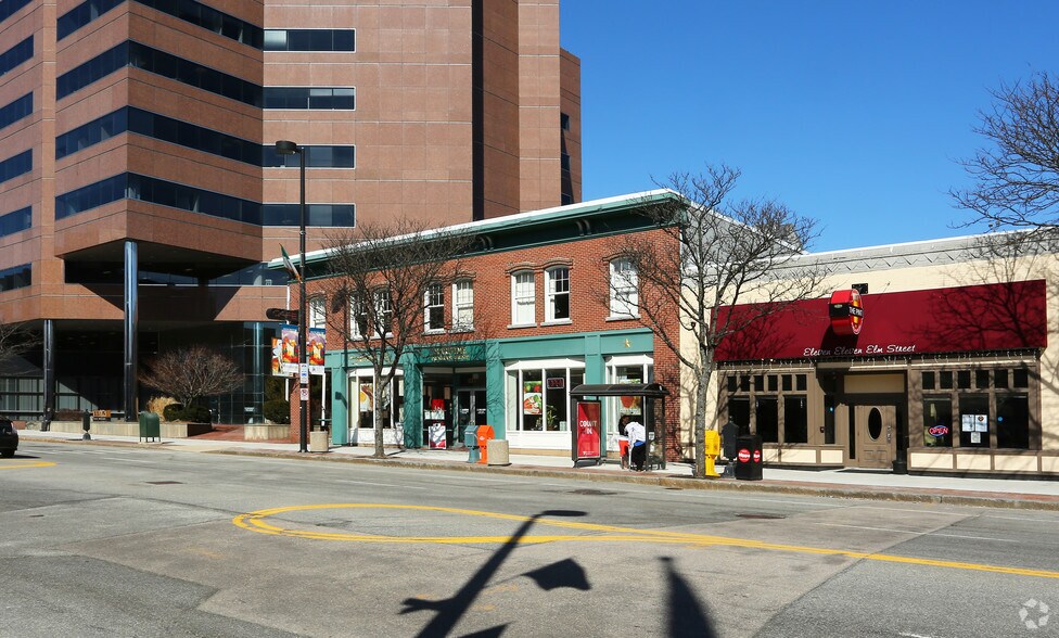 More Photos Of 1117 Elm St, Manchester Office For Lease