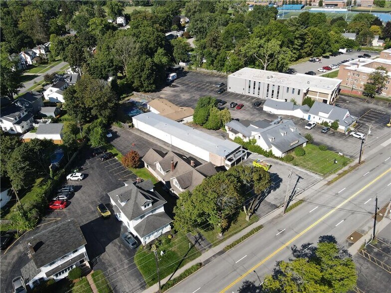 More Photos Of 2195 Monroe Ave, Rochester Freestanding For Sale