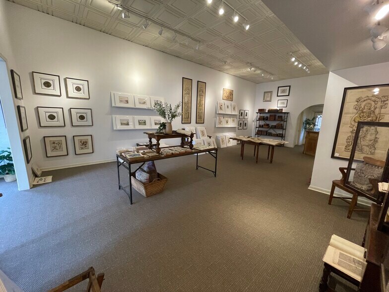 More Photos Of 1903 Cahaba Rd, Mountain Brook Storefront For Lease