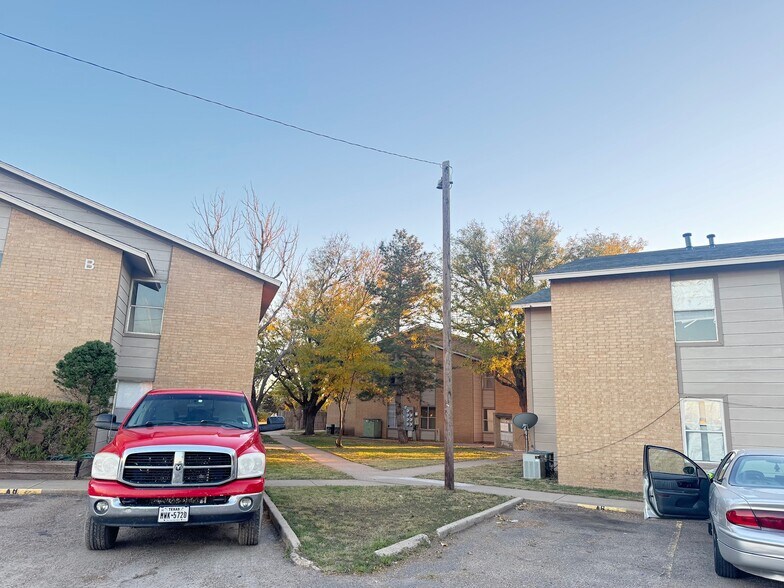 More Photos Of 2201 SW 15th Ave, Perryton Apartments For Sale