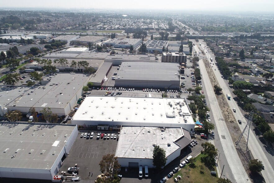 More Photos Of 17036 Avalon Blvd, Carson Manufacturing For Sale