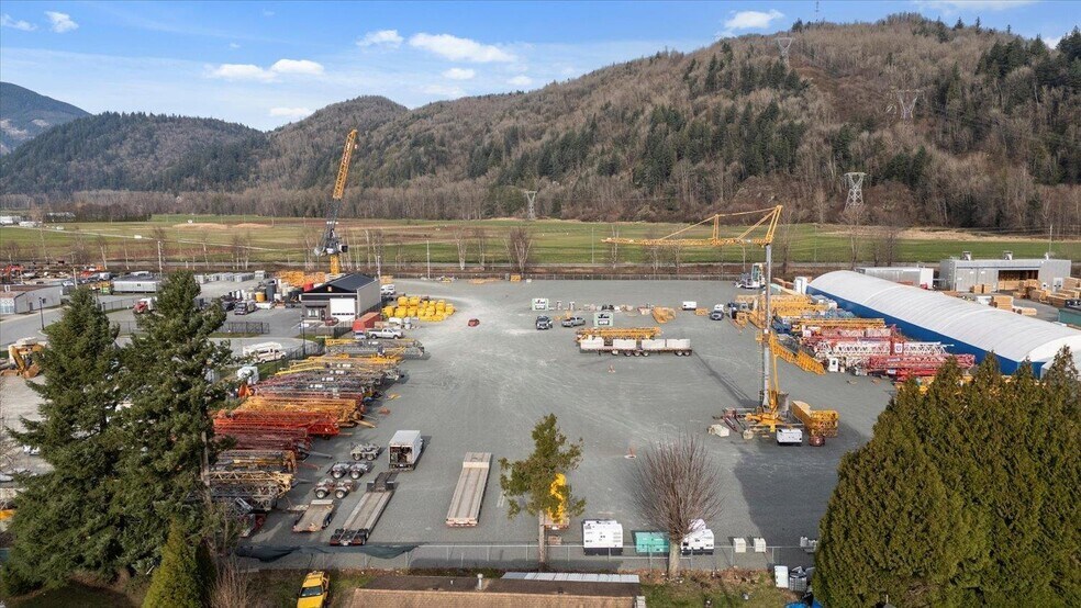 More Photos Of Pioneer Ave, Agassiz Land For Lease