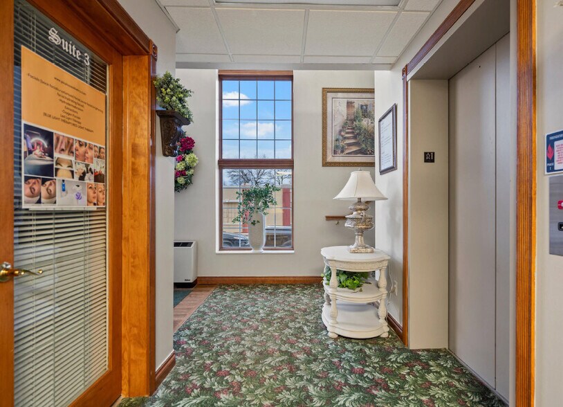 More Photos Of 58540 Van Dyke Ave, Washington Loft Creative Space For Sale