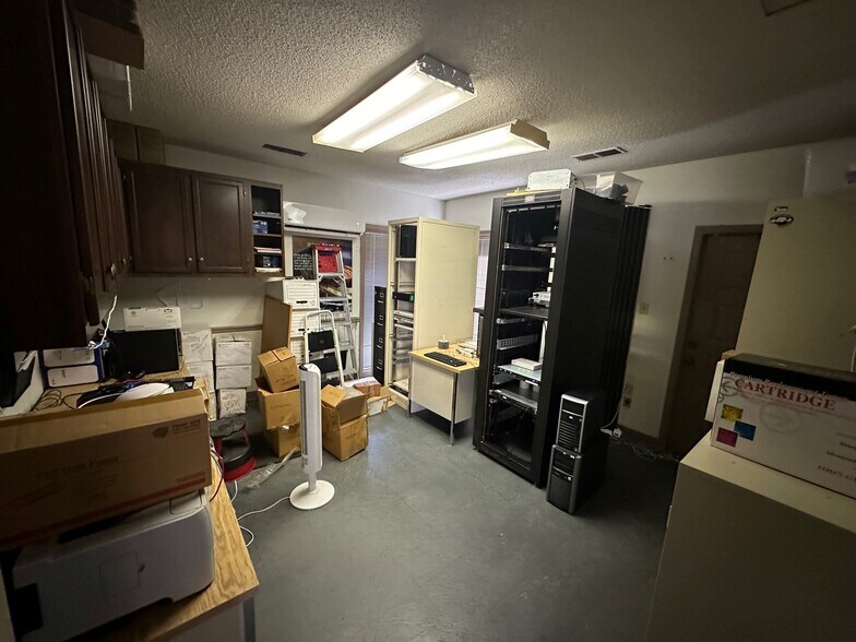 More Photos Of 4735-4739 Spottswood Ave, Memphis Medical For Sale