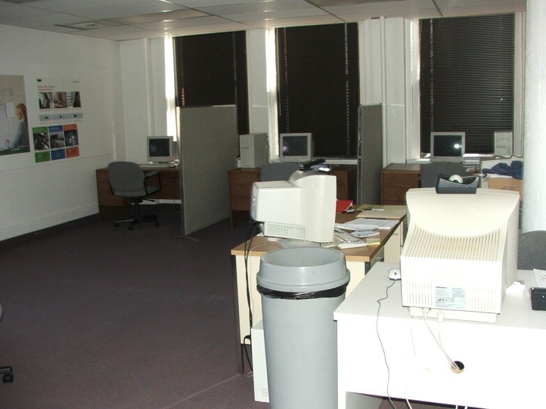 More Photos Of 635-641 Smithfield St, Pittsburgh Office For Sale