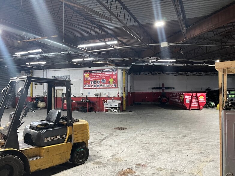 Primary Photo Of 452 Jefferson St, Newark Warehouse For Lease